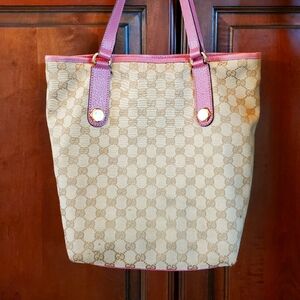 Gucci Bundle, bucket purse and wallet. Canvas with pink leather trim.